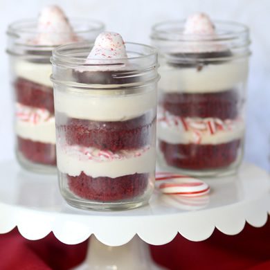 Red Velvet Cupcakes With Peppermint Frosting