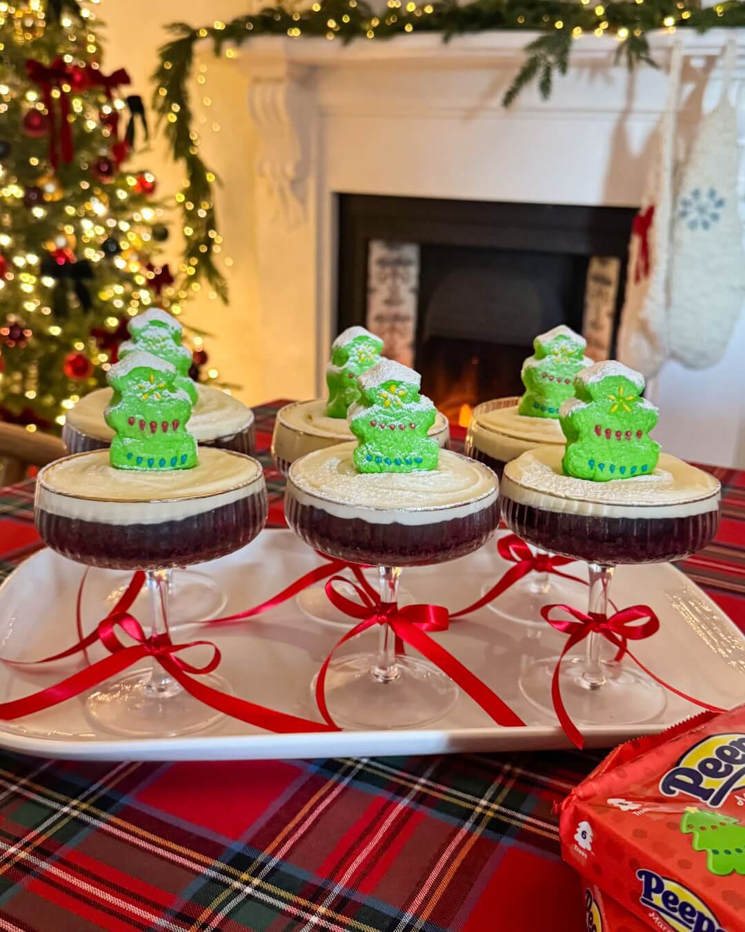 PEEPS® Red Velvet Coupe Cakes